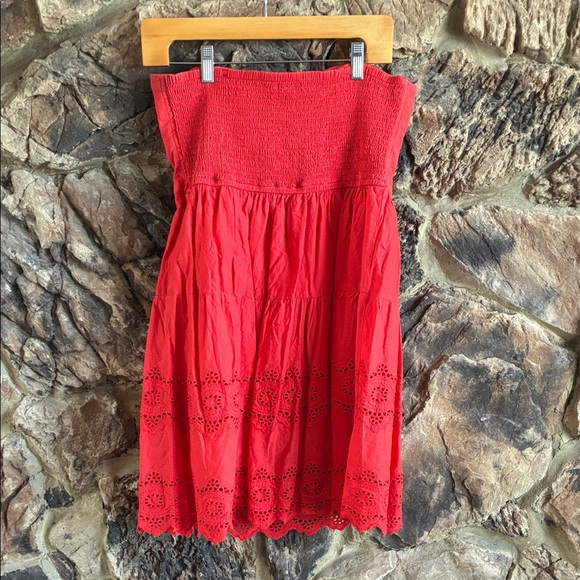 Coral Strapless Dress with Eyelet Hem - Picture 5 of 7